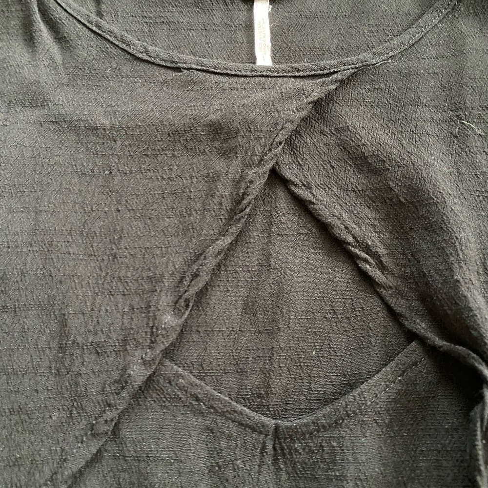 Free People Look Thru Keyhole Tank
Black
Size Small - Picture 2 of 5
